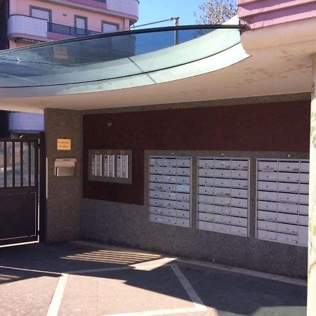 Appartamento Victoria Con Parcheggio Privato Чивитавекия Екстериор снимка