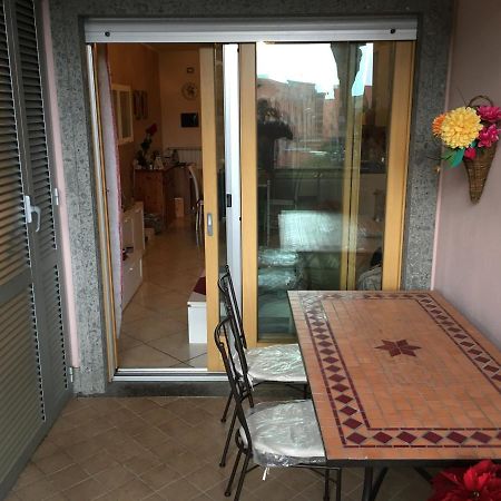Appartamento Victoria Con Parcheggio Privato Чивитавекия Екстериор снимка
