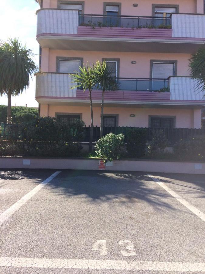 Appartamento Victoria Con Parcheggio Privato Чивитавекия Екстериор снимка